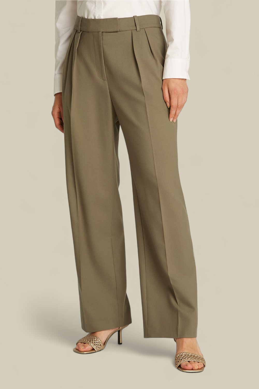 תמונת דוגמן קידמית של מכנסיים ארוכים