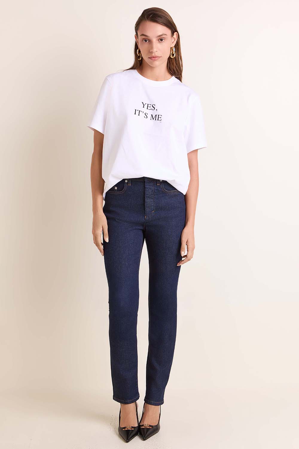 תמונת דוגמן קידמית של נעלי עקב סלינג בק