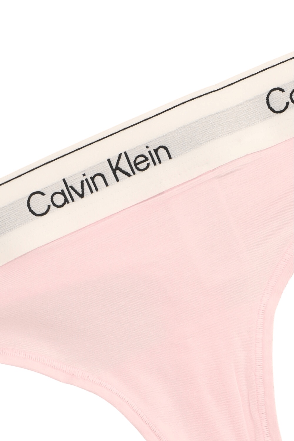 תמונת תקריב של תחתוני חוטיני