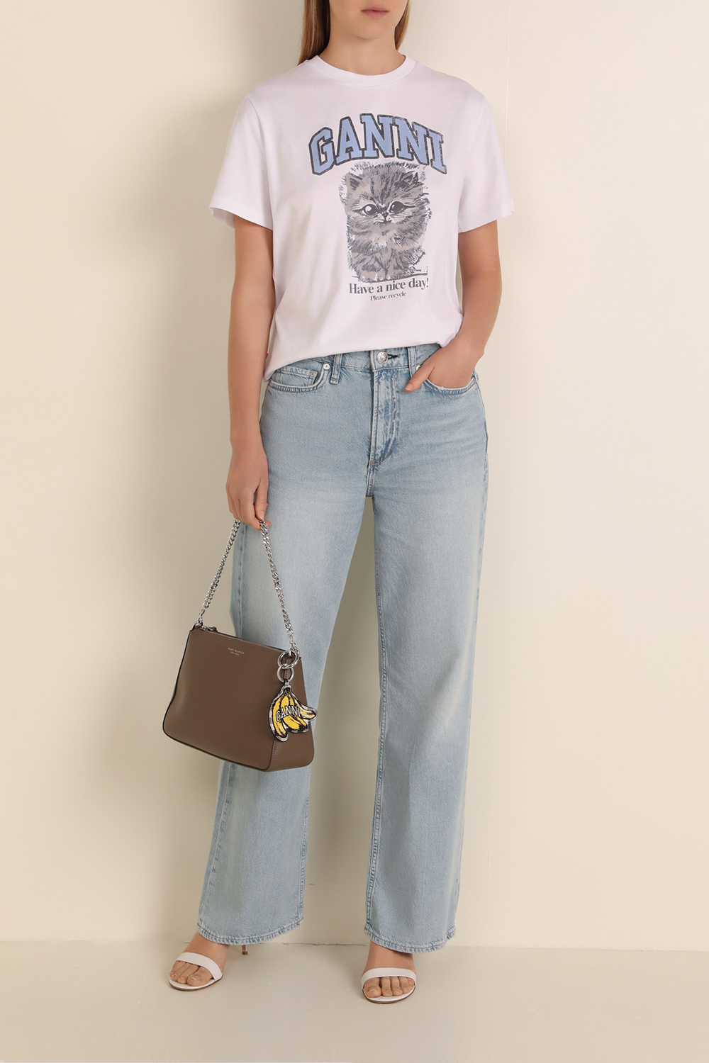 תמונת דוגמן קידמית של מחזיק מפתחות