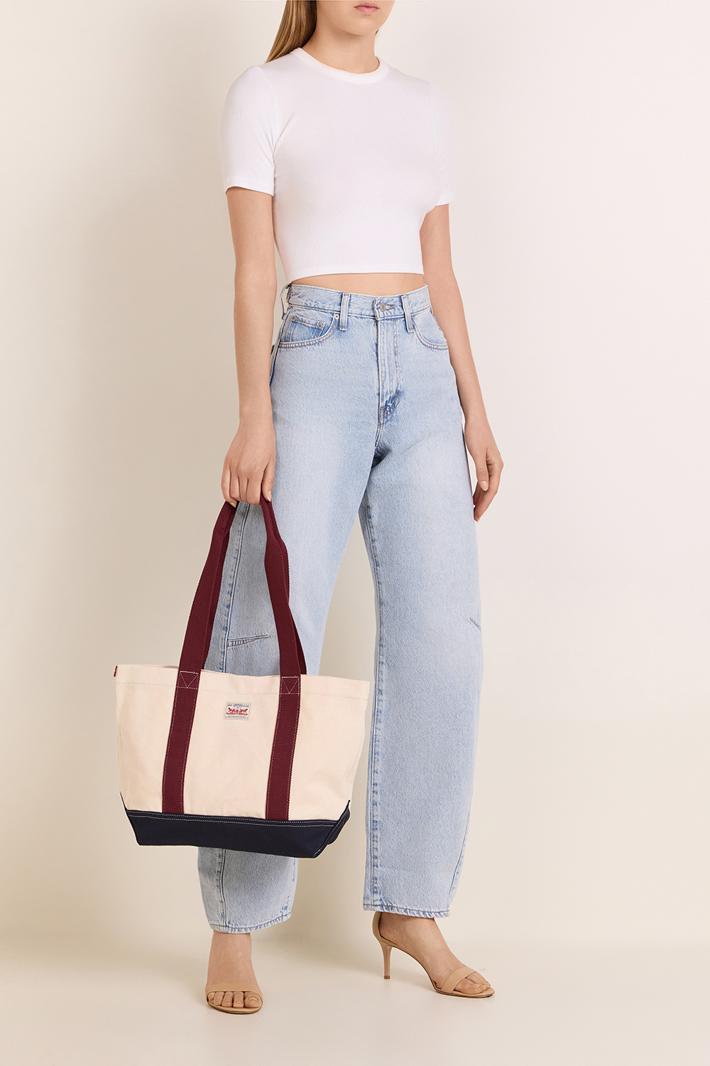 תמונת דוגמן קידמית של תיק נשיאה