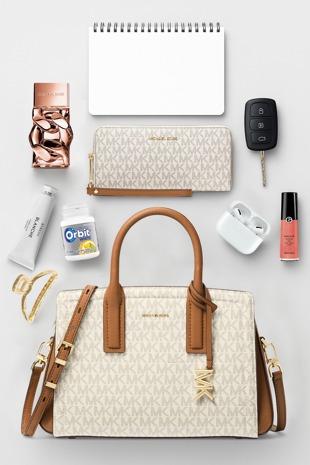 תמונת אווירה של תיק נשיאה ליילה סמול