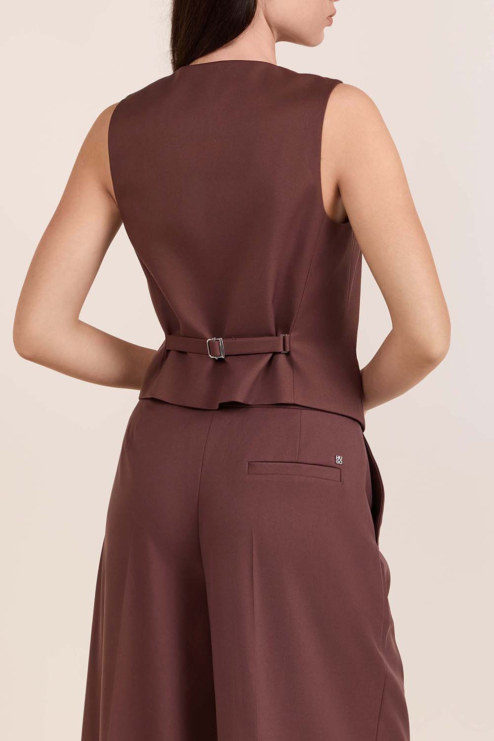 תמונת דוגמן אחורית של וסט מחוייט