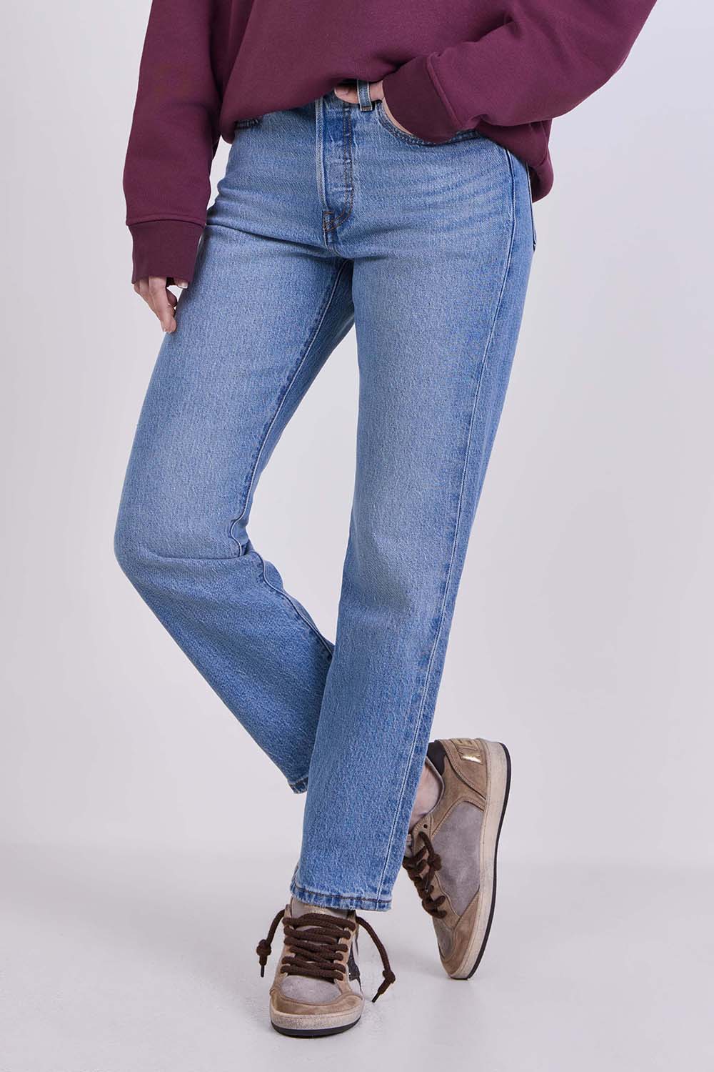 תמונת דוגמן קידמית של מכנסי ג'ינס 501 בגזרה ישרה