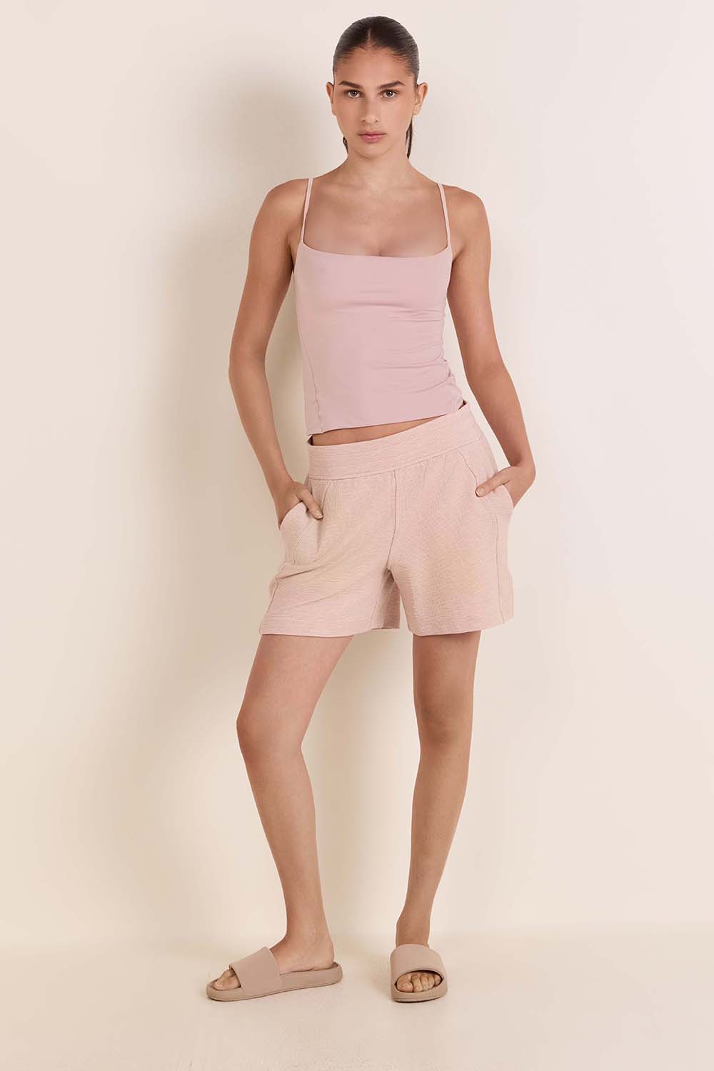 תמונת דוגמן קידמית של RestFeel Slide