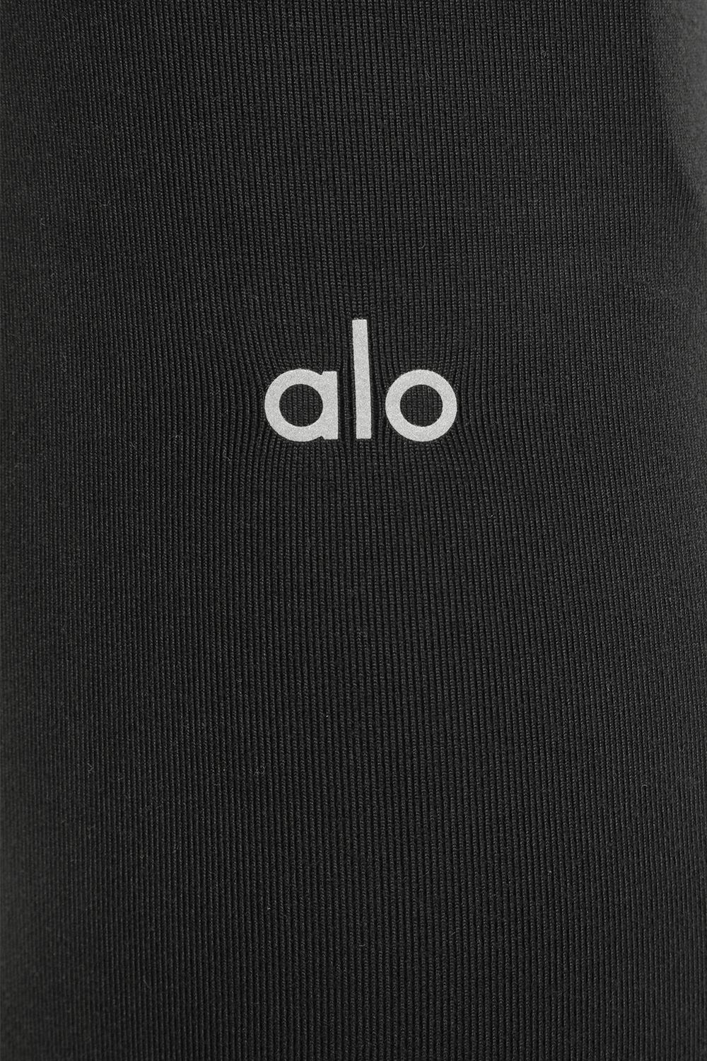 תמונה אחורית של High-Waist Airbrush Legging In Black