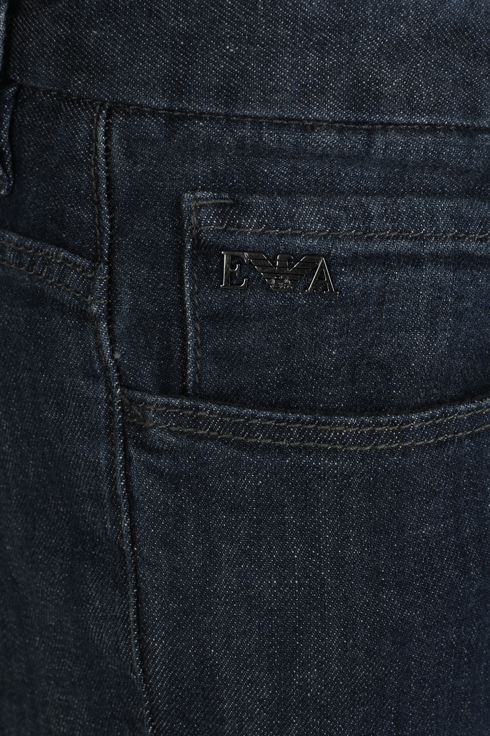 תמונה אחורית של Extra Slim Fit J11 Jeans in Mid Blue Wash