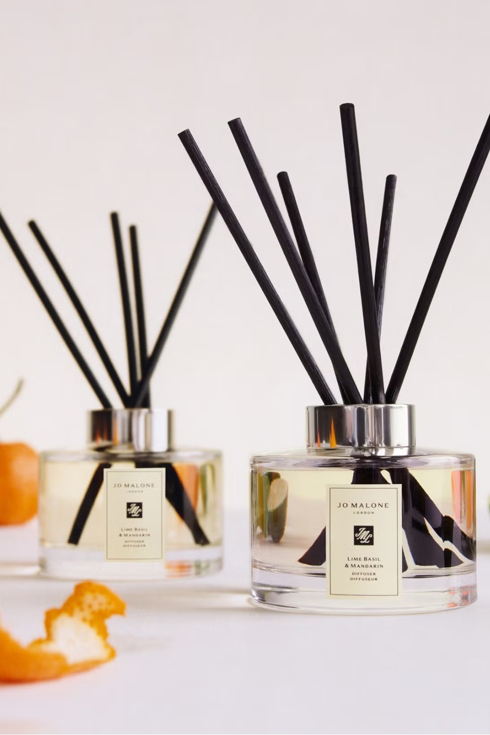 תמונת פנים של Lime Basil&Mandarin Diffuser 165 ML