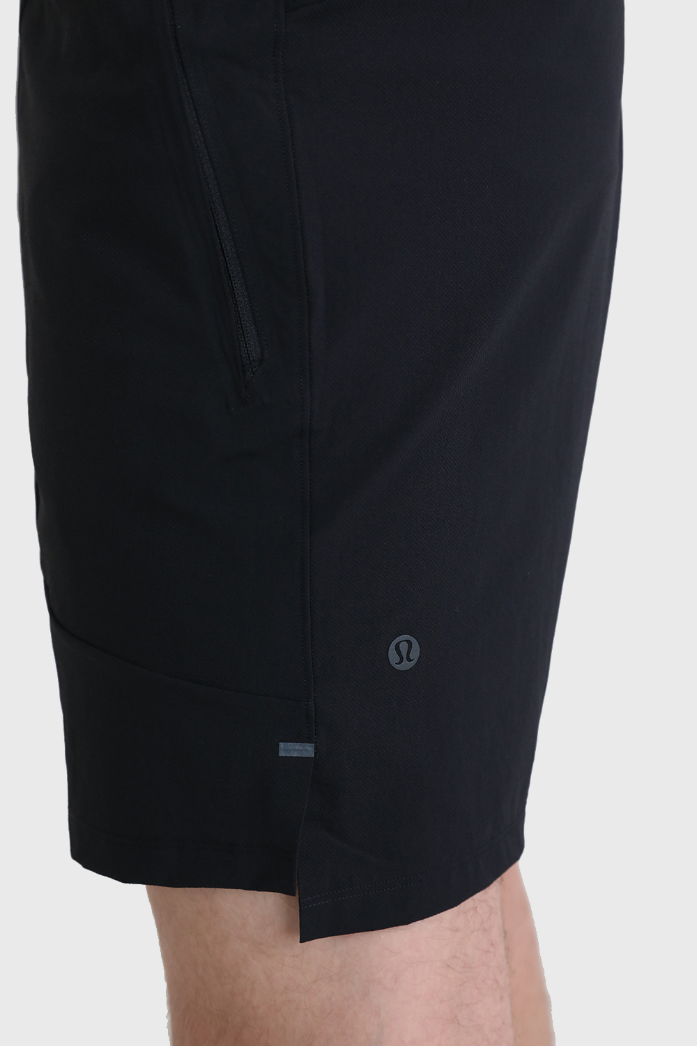 תמונת תקריב דוגמן של License To Train Short 7