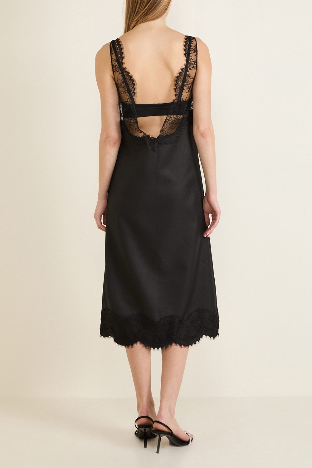 תמונת דוגמן אחורית של שמלת מידי תחרה