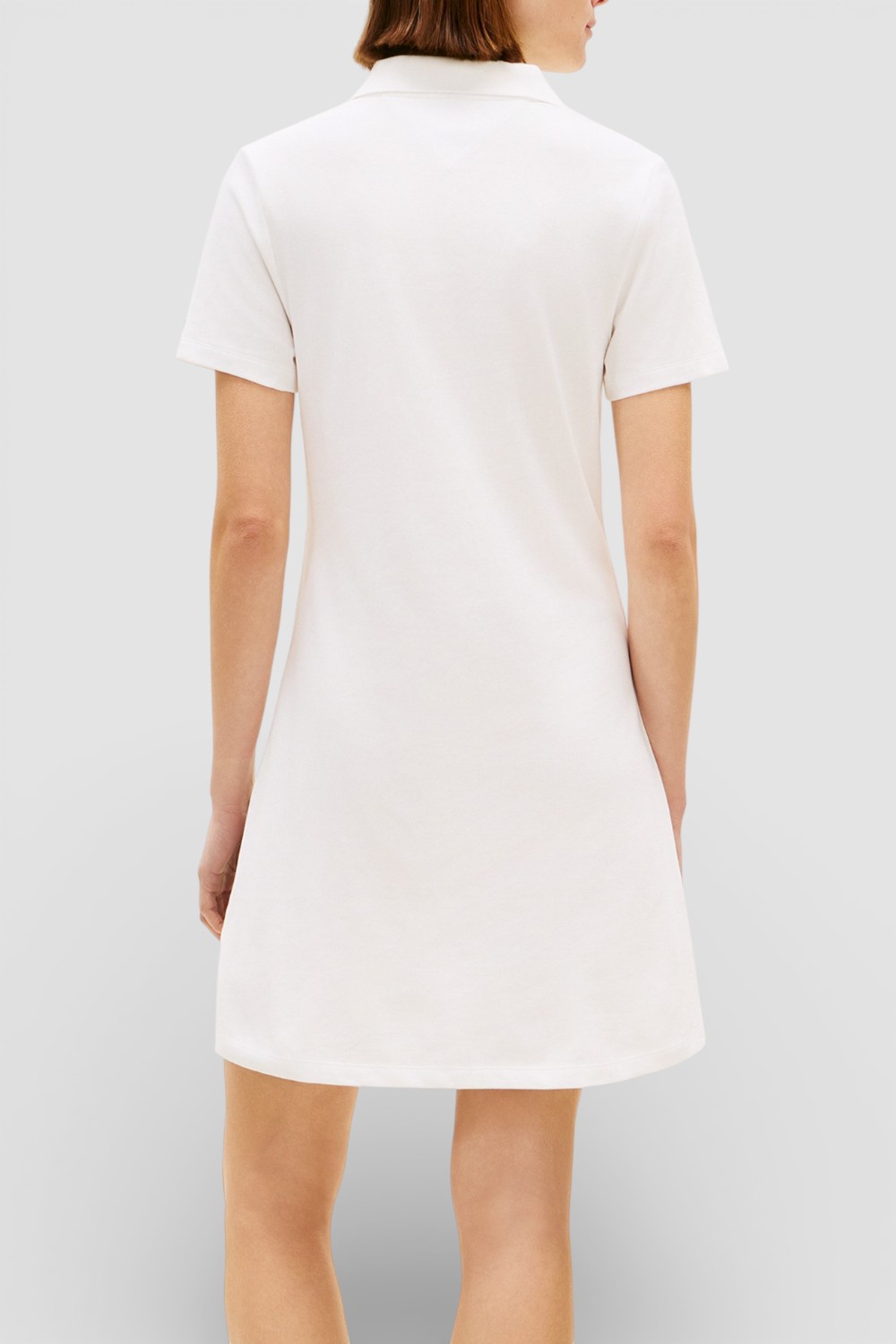 תמונת דוגמן אחורית של שמלת מיני