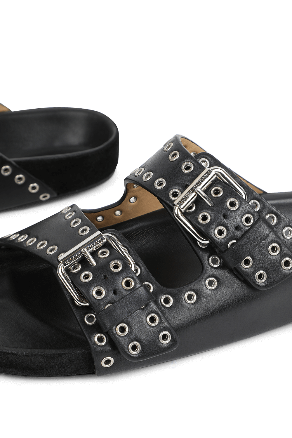 תמונת תקריב של סנדלי לניו שחורים