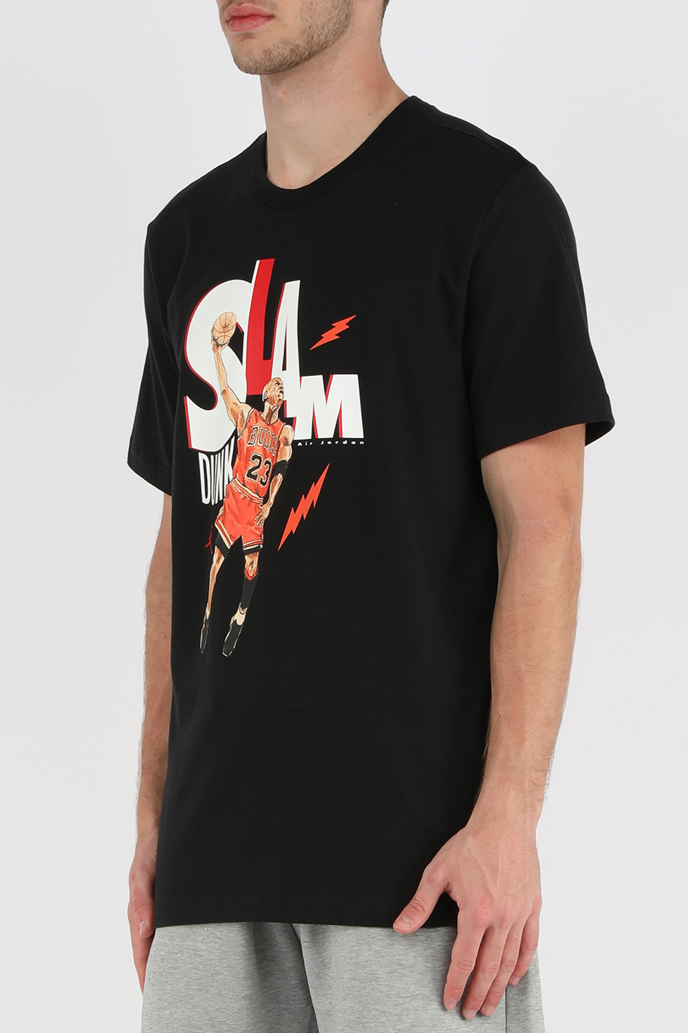 תמונת דוגמן קידמית של חולצת טי שחורה עם פרינט צבעוני ג'ורדן אייר