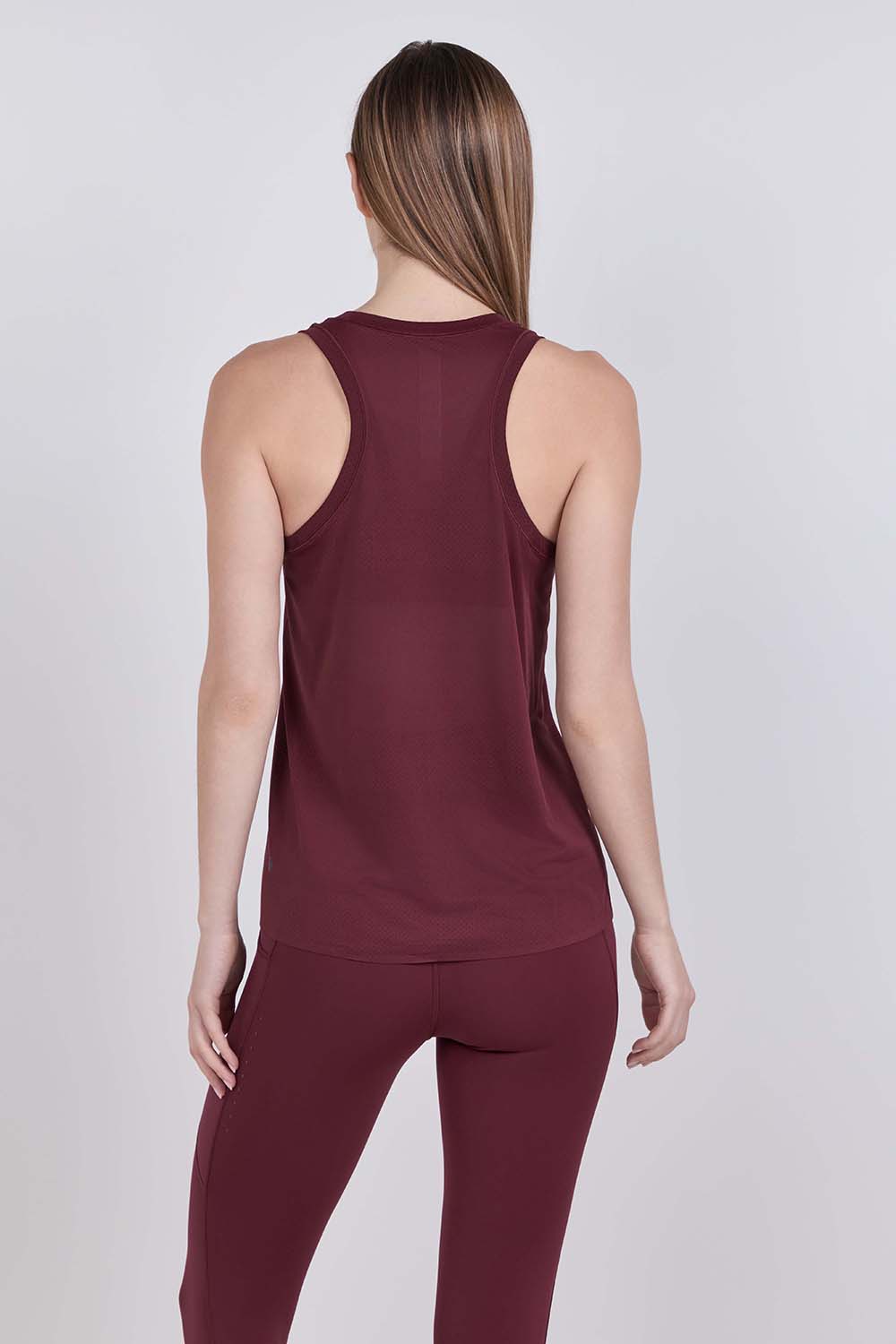 תמונת דוגמן אחורית של Fast and Free Singlet