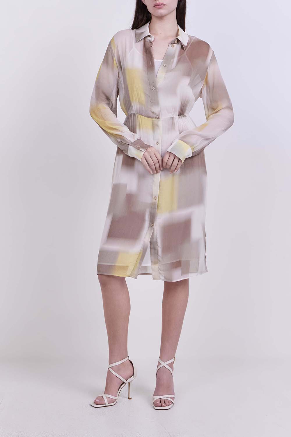 תמונת דוגמן קידמית של שמלת מידי כפתורים