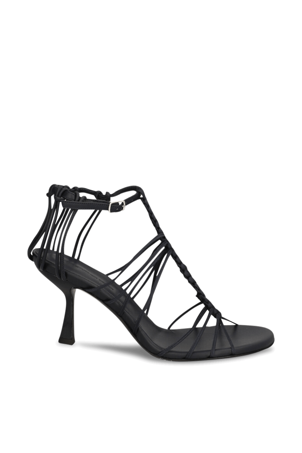 תמונה קידמית של סנדלי עקב