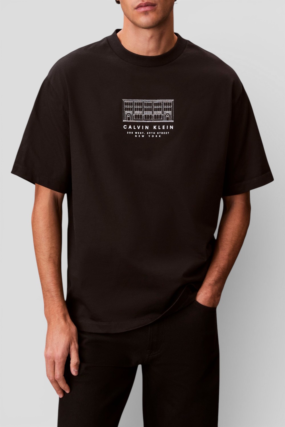 תמונת תקריב דוגמן של חולצת טי