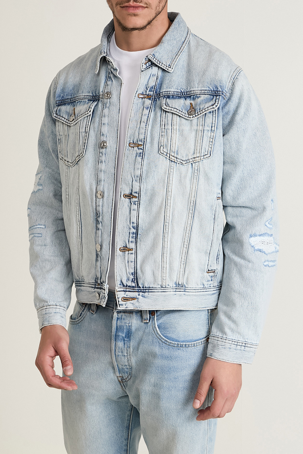 תמונת דוגמן קידמית של ז'קט ג'ינס