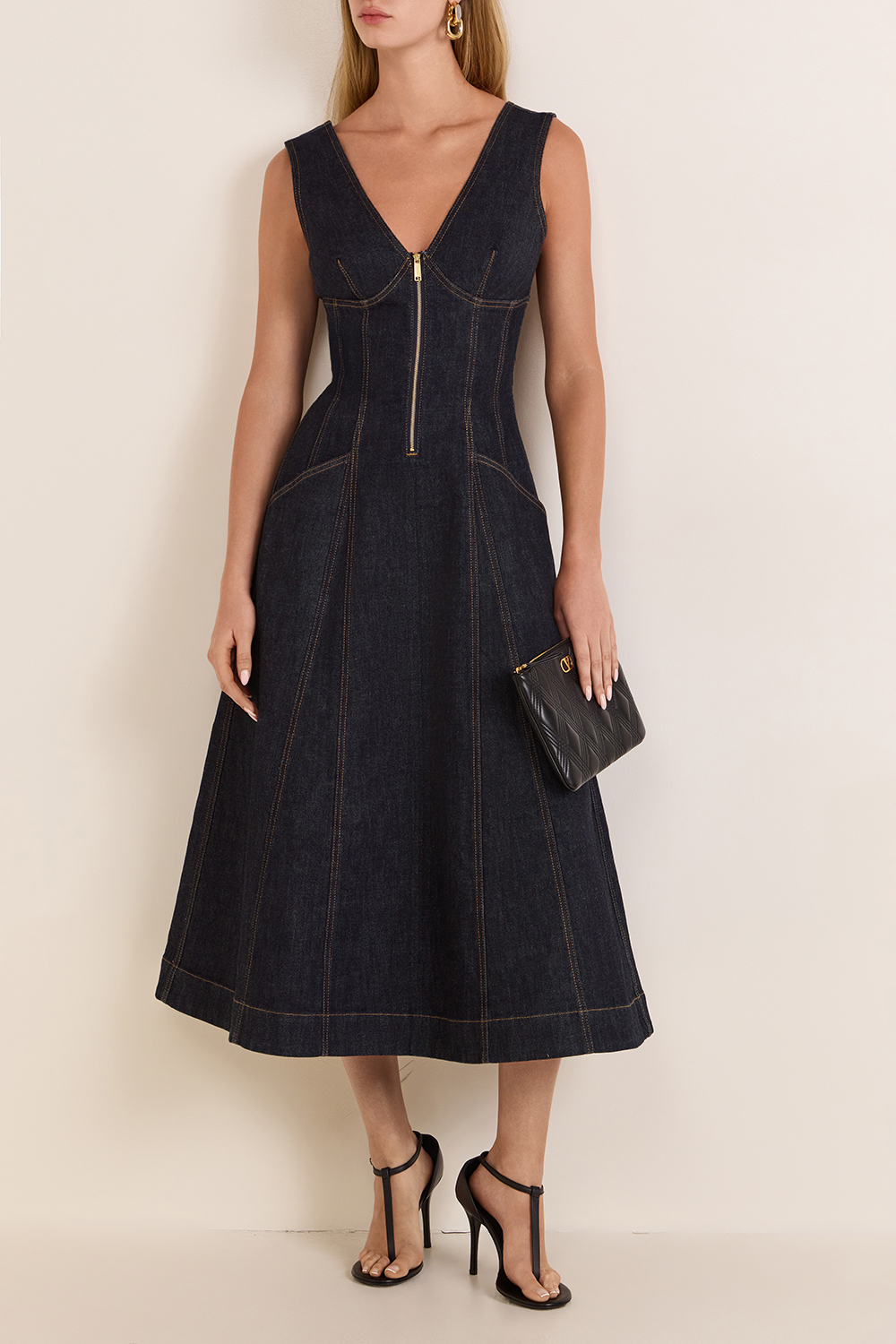 תמונת דוגמן קידמית של תיק קלאץ' קווילטי 67