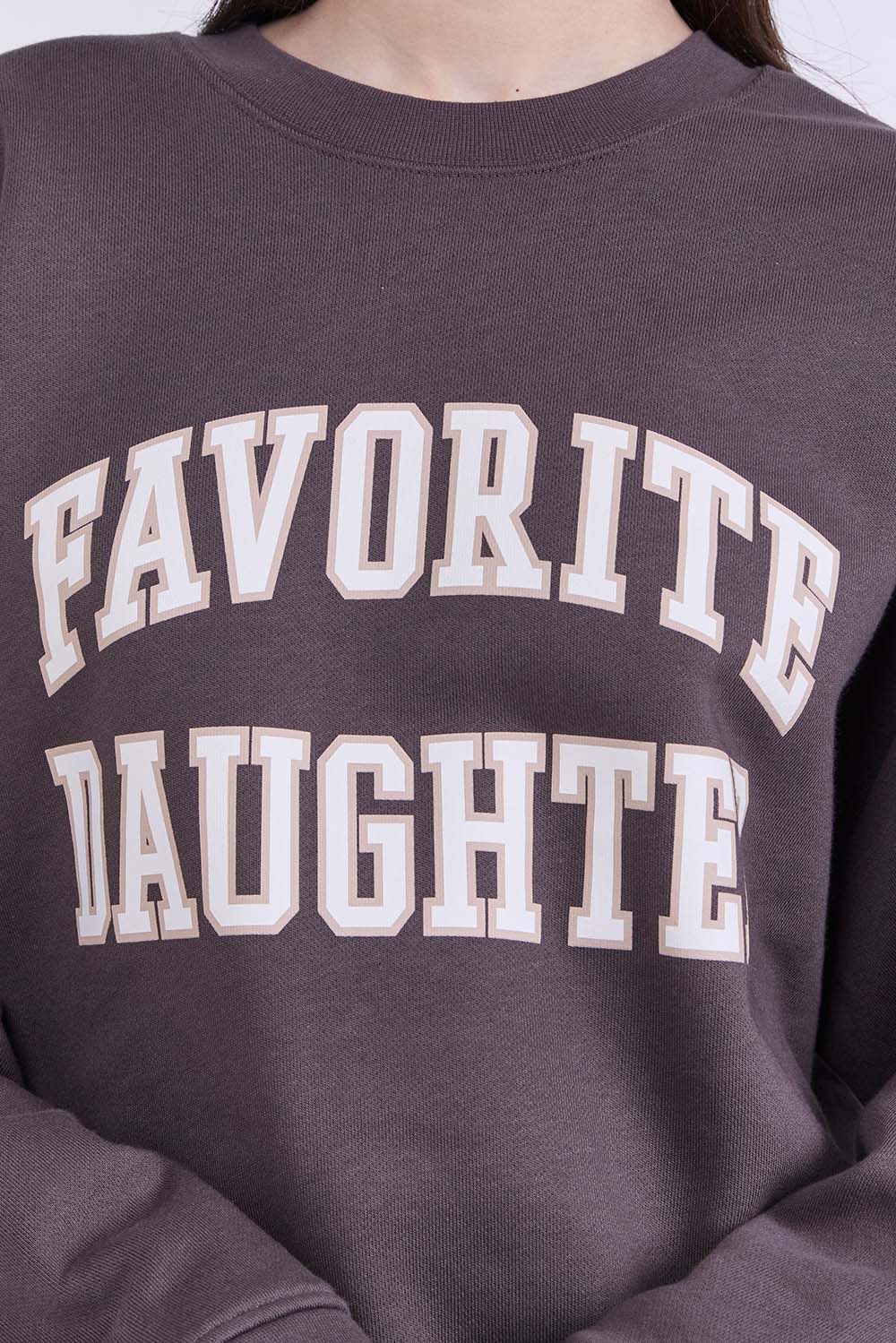 תמונת תקריב דוגמן של סווטשירט כותנה