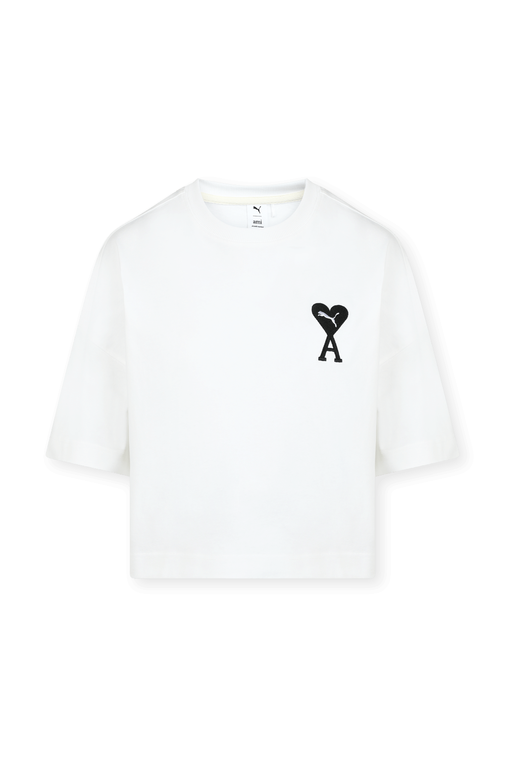 תמונה קידמית של פומה X אמי הודי חולצת טי לבנה