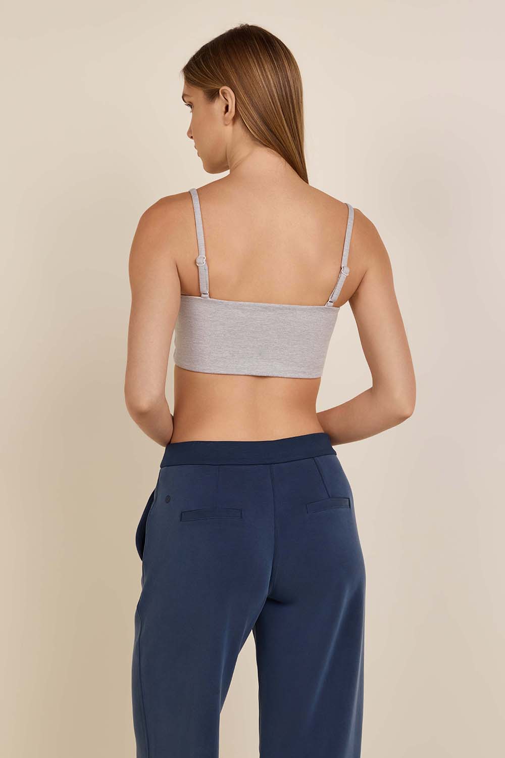 תמונת דוגמן אחורית של Softy Suedey Wrap-Front Bra