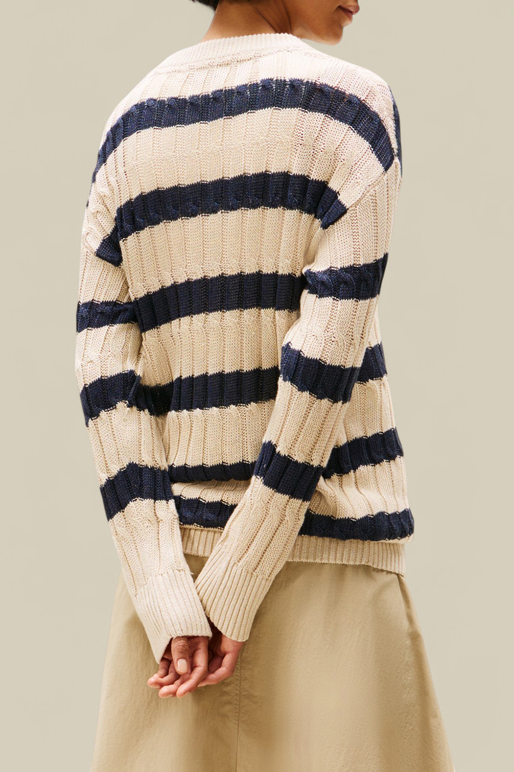 תמונת דוגמן אחורית של סריג פשתן