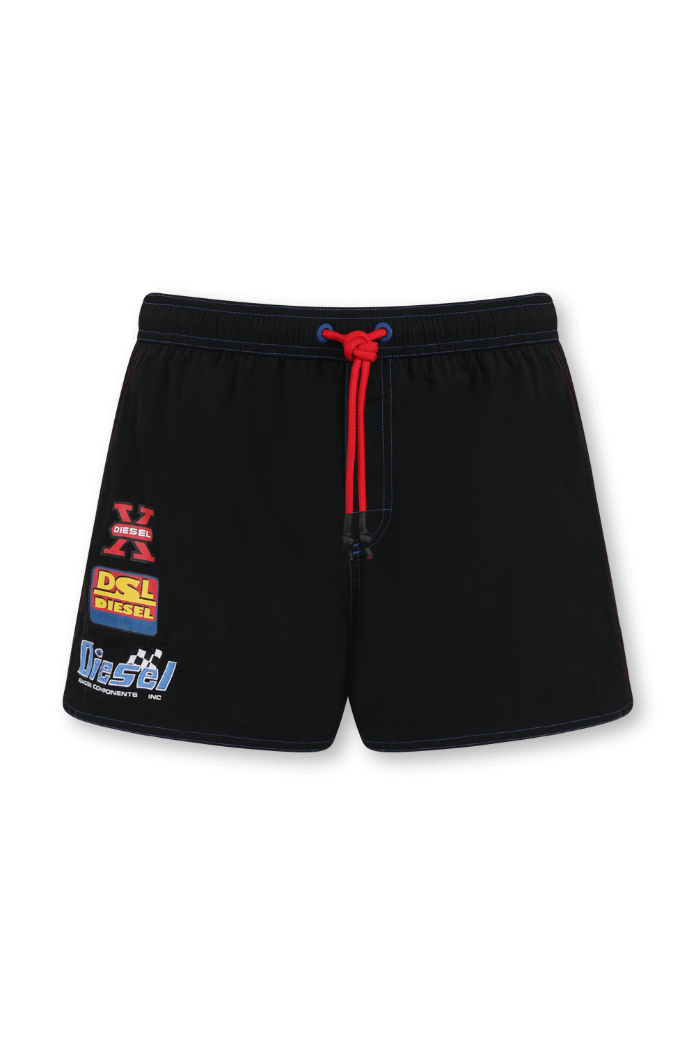 תמונה קידמית של מכנסי בגד ים שחורים עם לוגו מירוצים