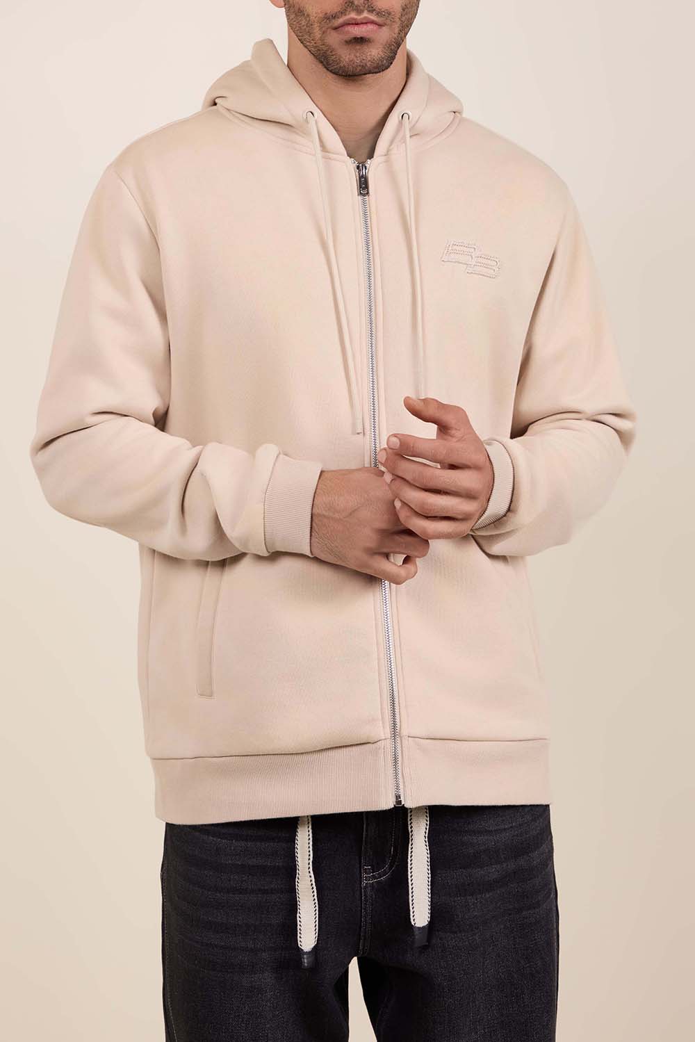 תמונת דוגמן קידמית של סווטשירט קפוצ'ון