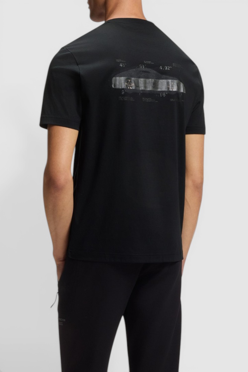 תמונת דוגמן אחורית של חולצת טי בוס X פורשה