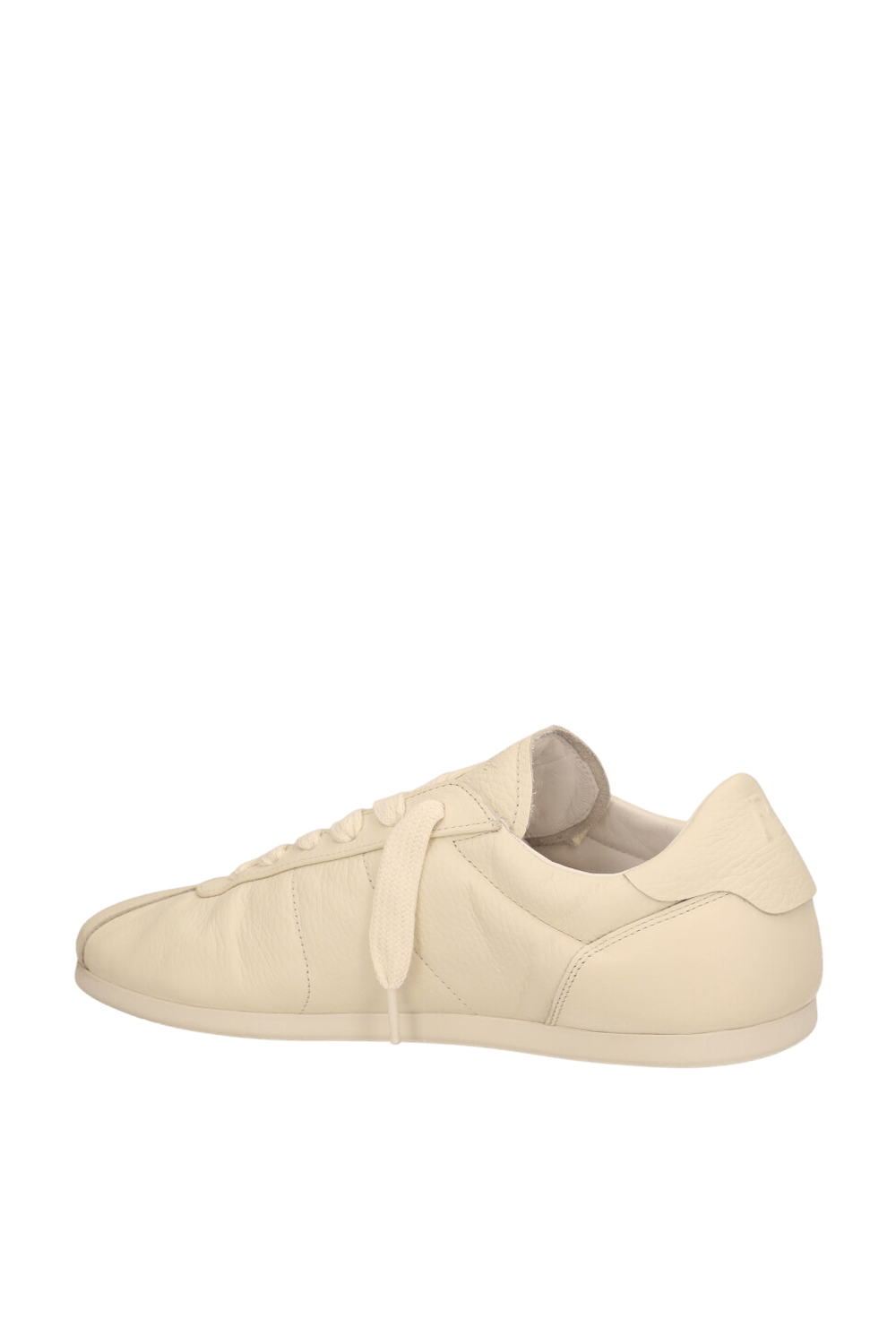 תמונה אחורית של נעלי סניקרס לואו פרו