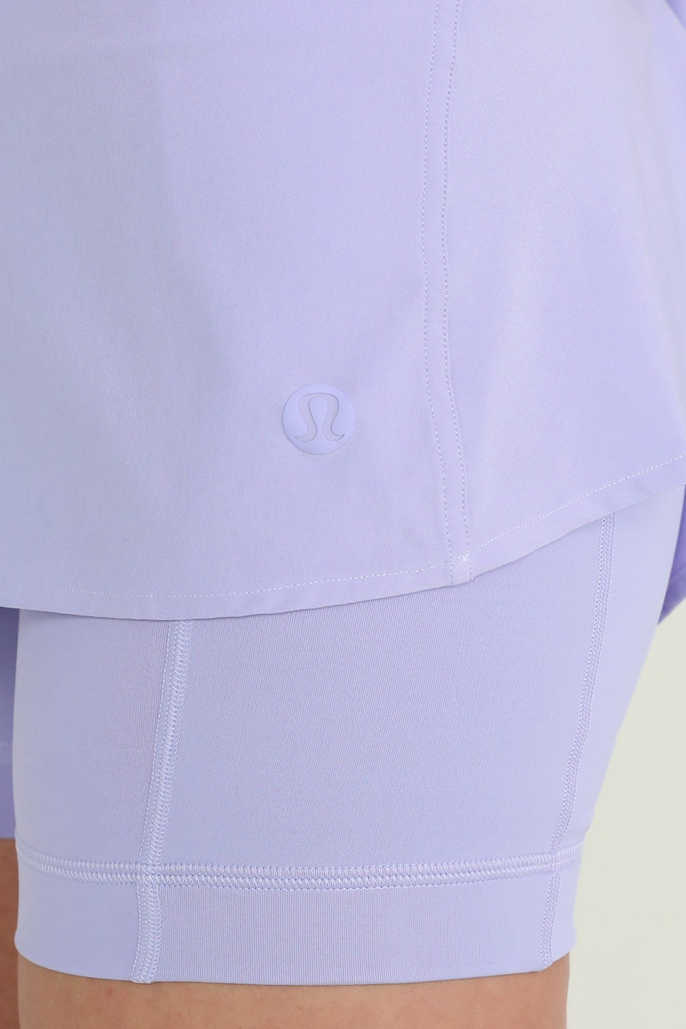 תמונת תקריב דוגמן של Lightweight HR Tennis Skirt