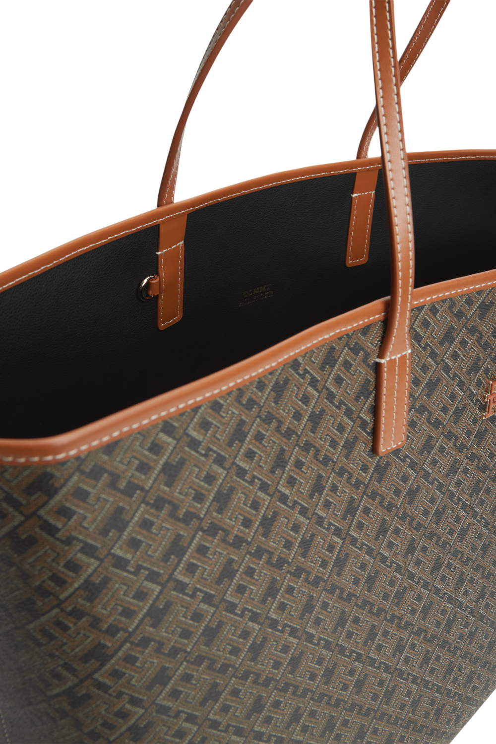 תמונת פנים של תיק כתף