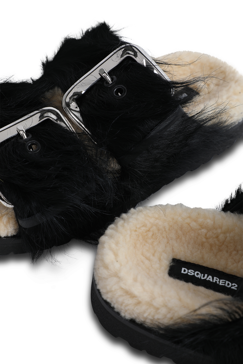 תמונת תקריב של סנדלי רוק יור רואוד מעור