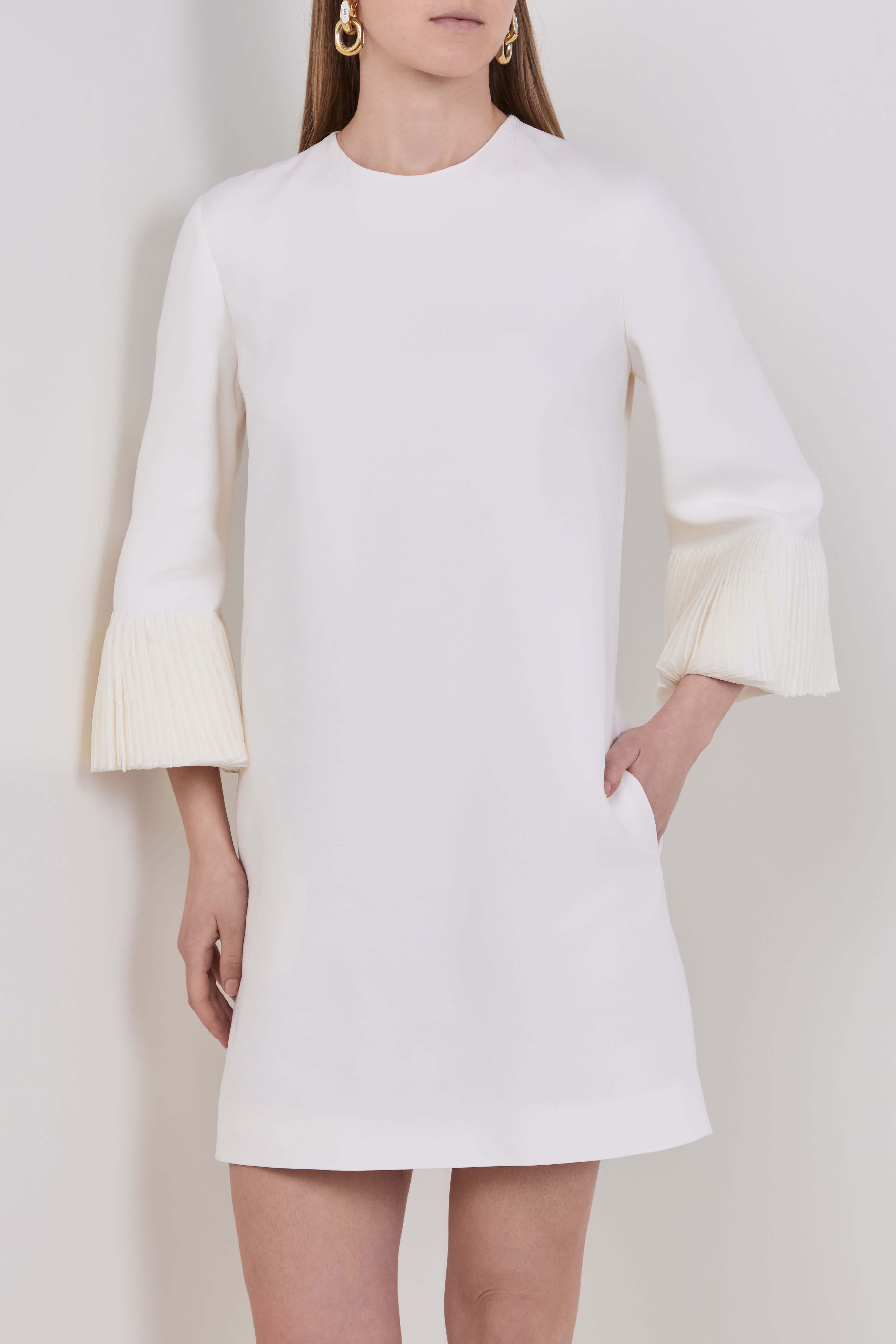 תמונת דוגמן קידמית של שמלת מיני