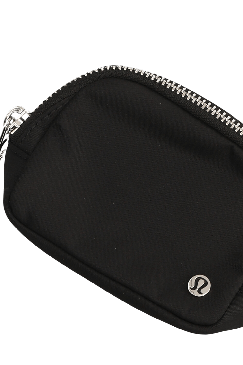 תמונת תקריב של Everywhere Belt Bag Nano