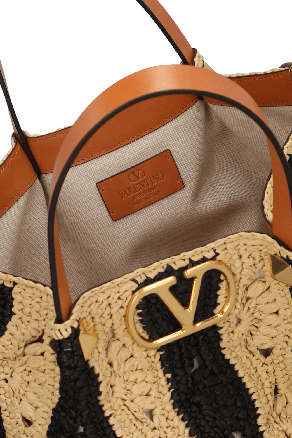 תמונת פנים של תיק קש מדיום