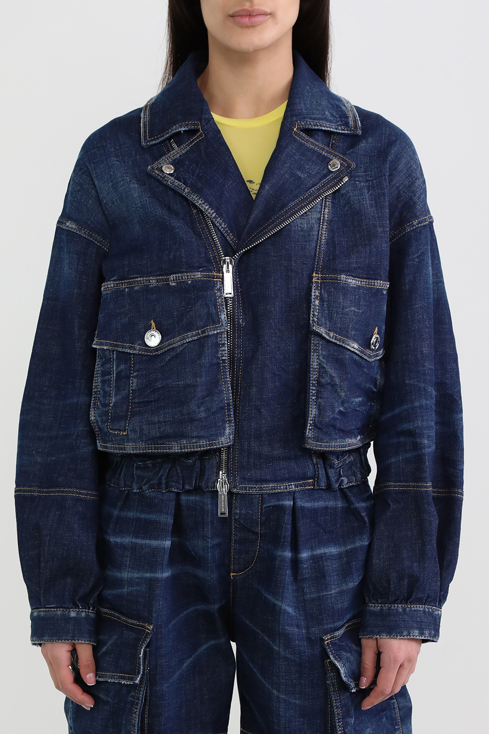 תמונת דוגמן קידמית של ז'קט דנים בייקר