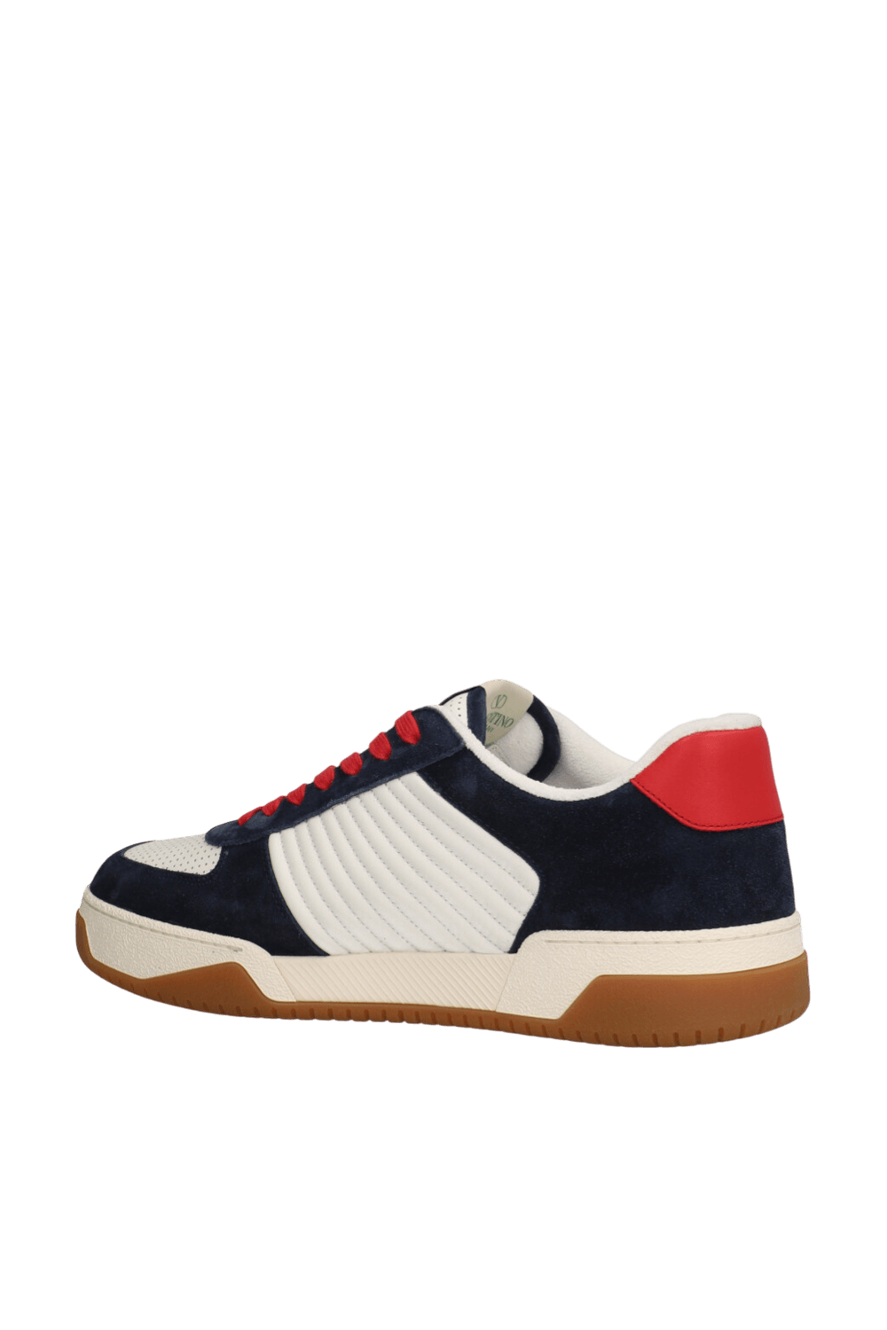 תמונה אחורית של נעלי סניקרס