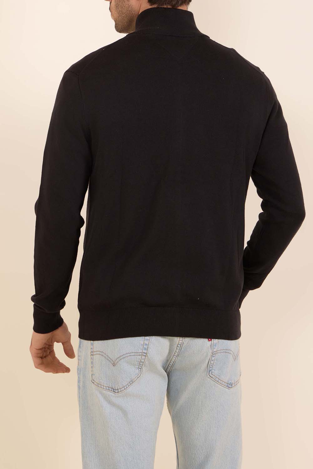 תמונת דוגמן אחורית של סריג כותנה