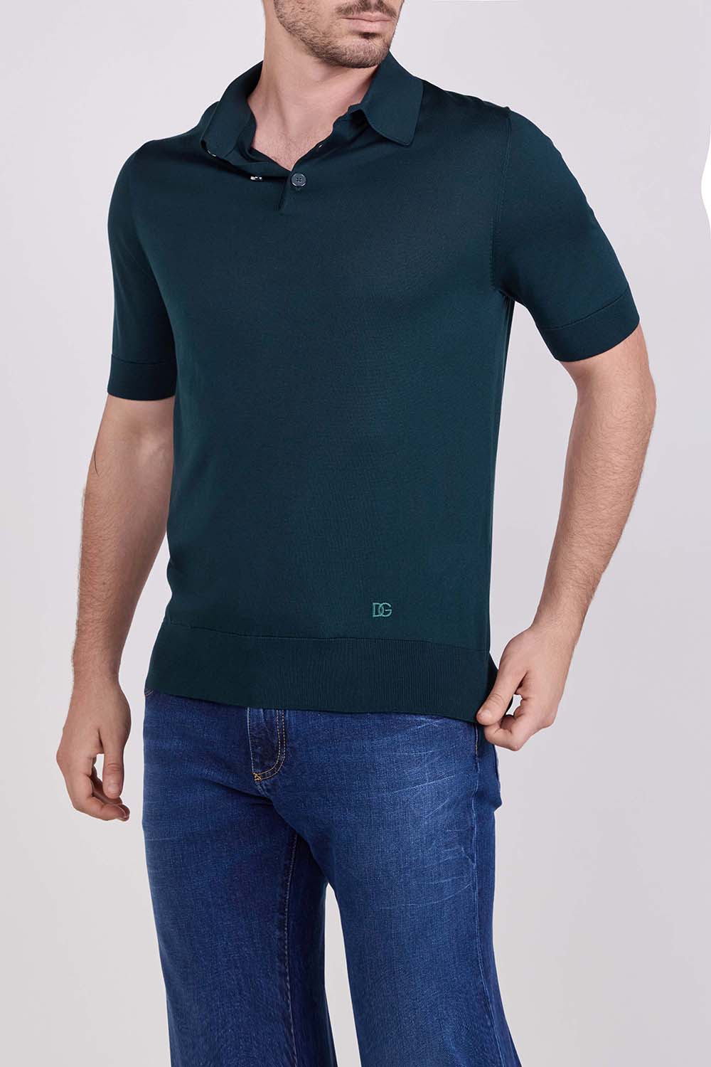 תמונת דוגמן קידמית של חולצת פולו