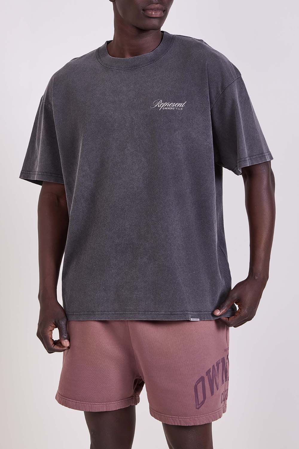 תמונת דוגמן קידמית של חולצת טי