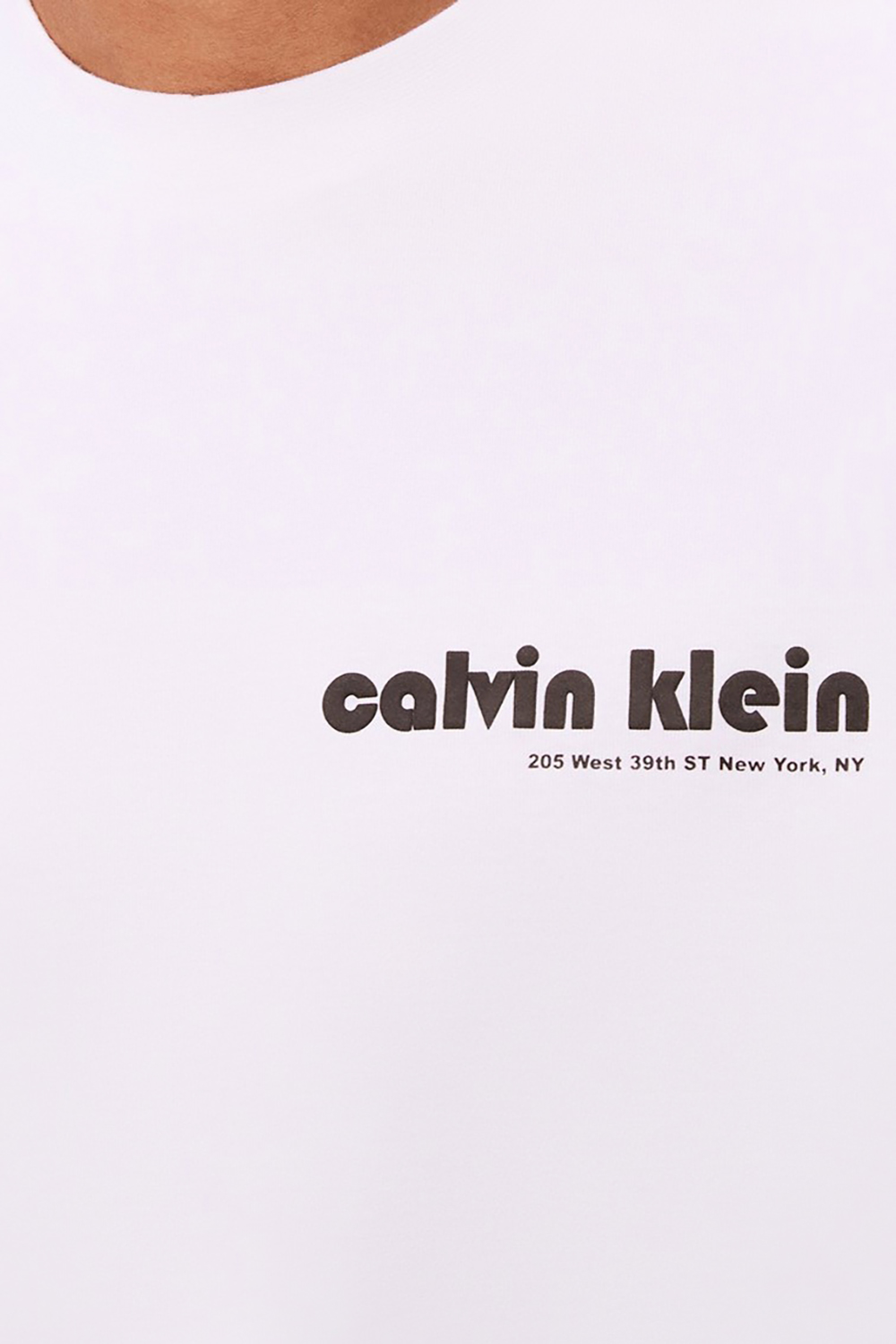 תמונת תקריב דוגמן של חולצת טי