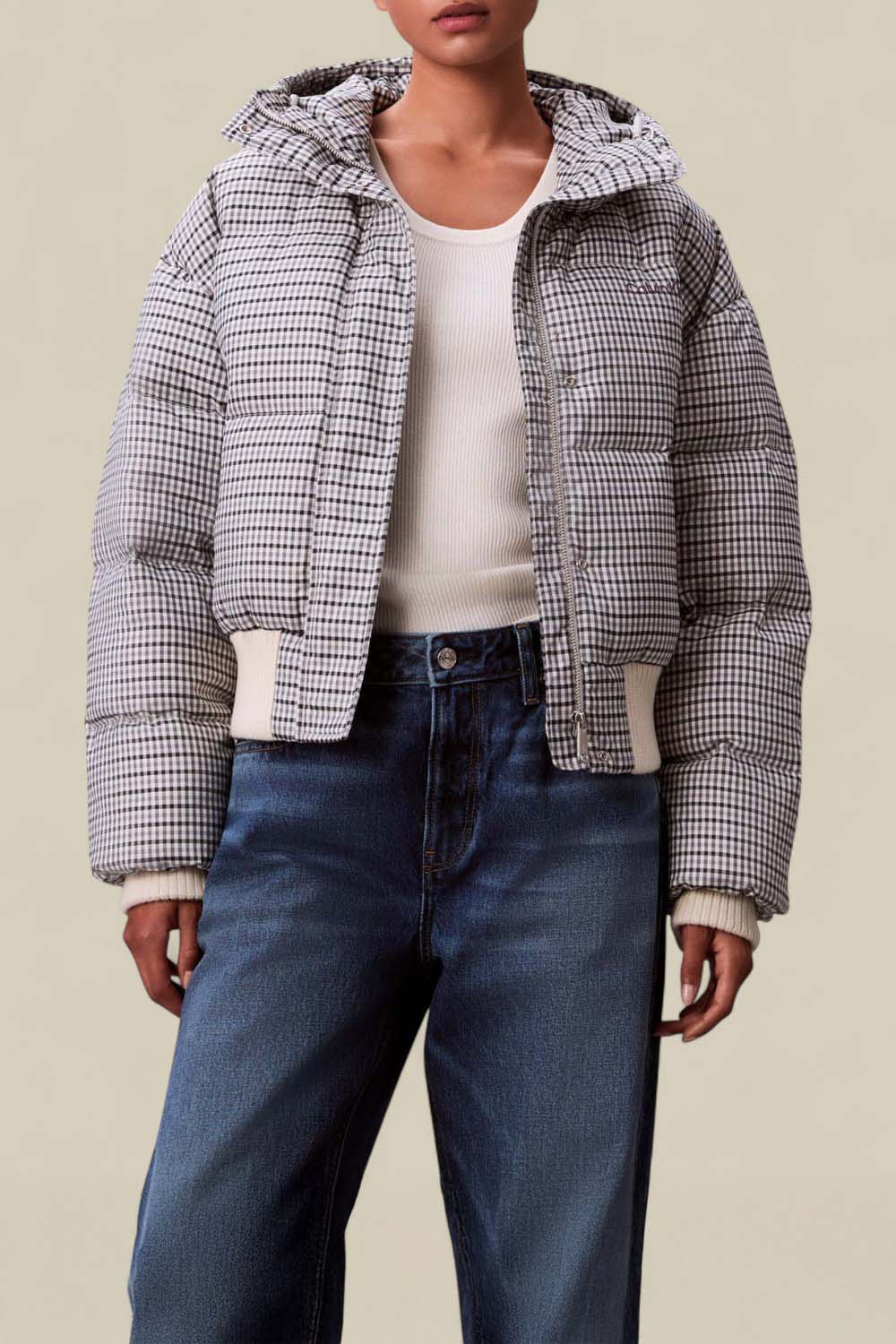 תמונת דוגמן קידמית של מעיל פוך