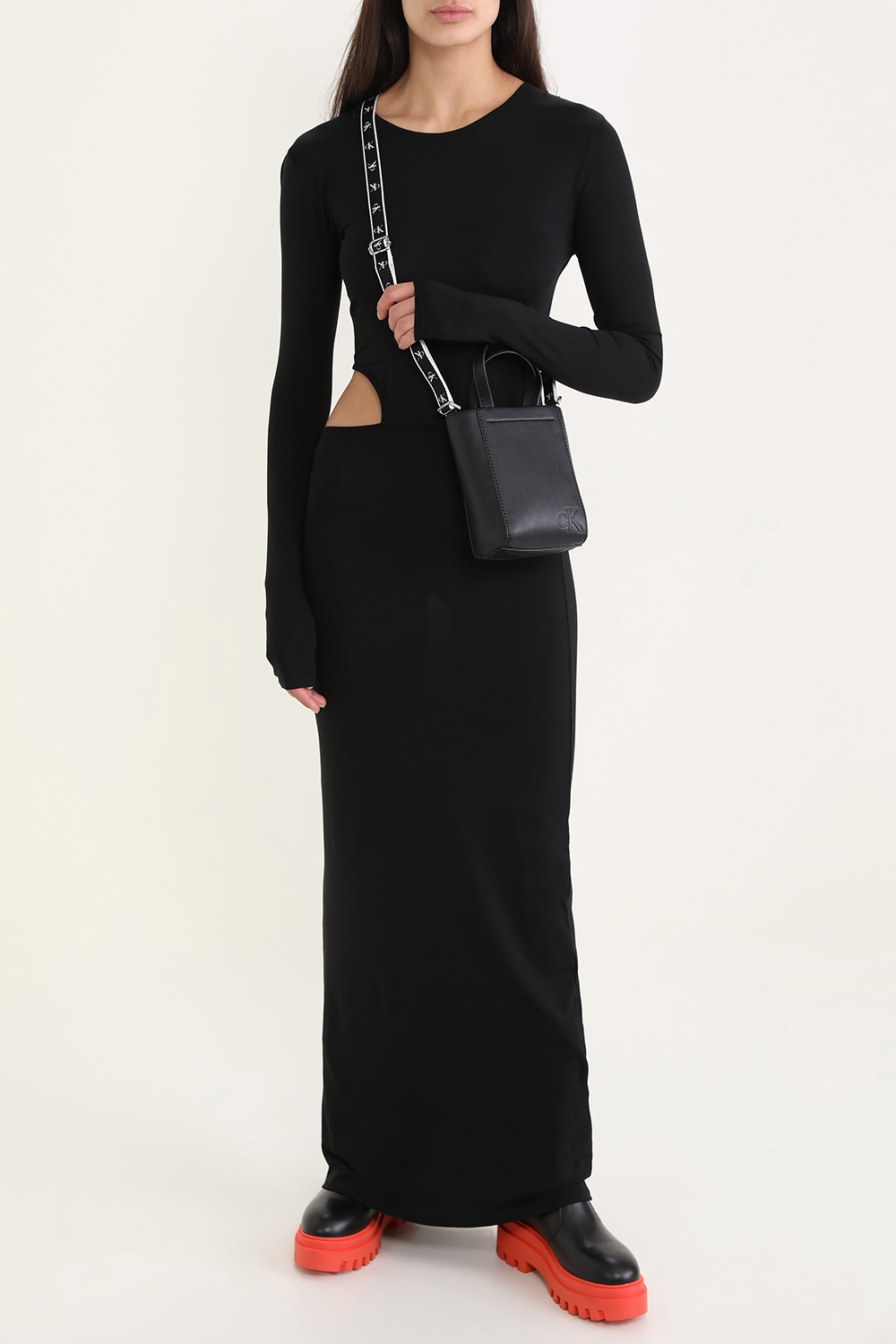 תמונת דוגמן קידמית של תיק נשיאה אולטרה לייט מעור טבעוני