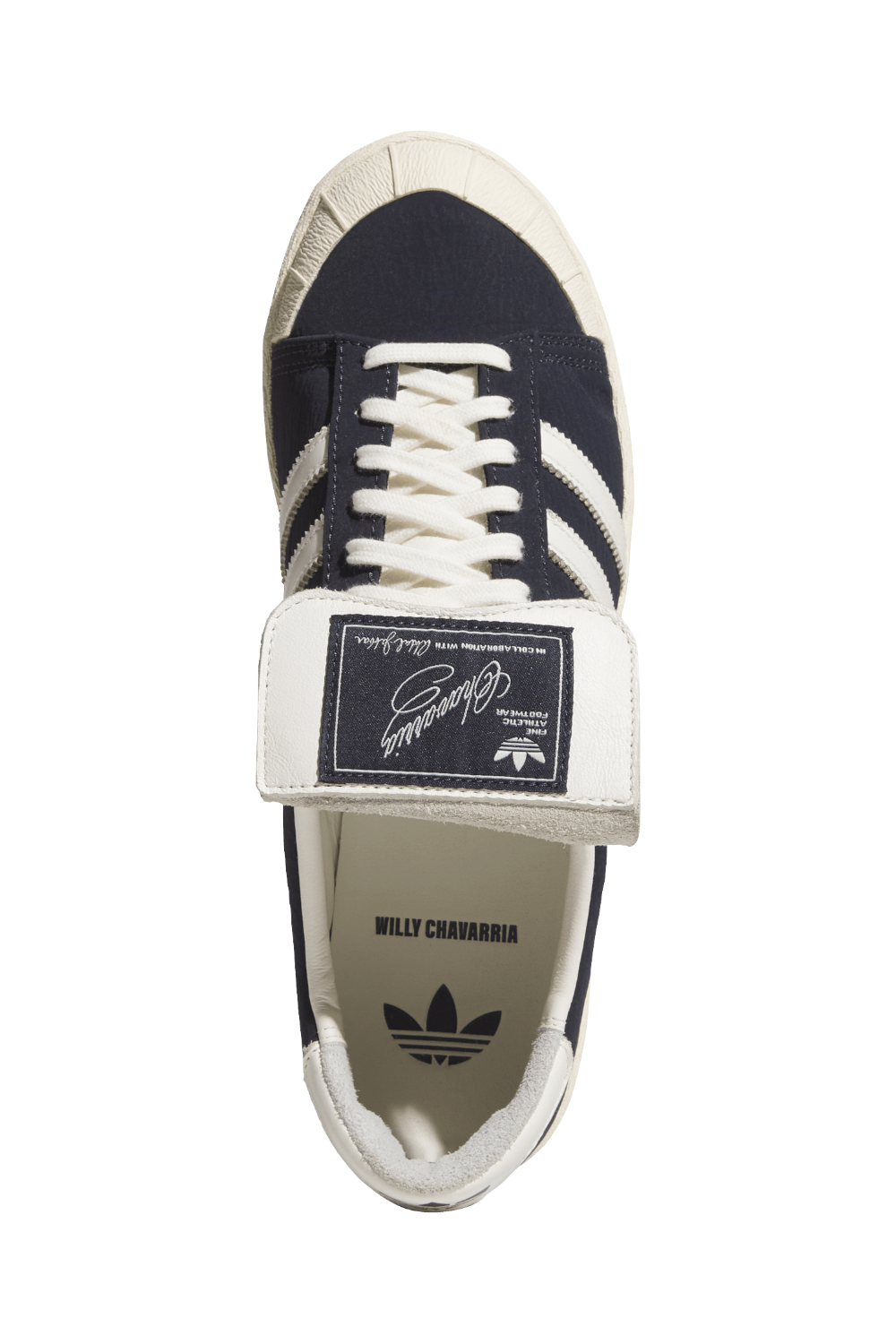 תמונת פנים של נעלי סניקרס ג׳אבר לואו אדידס X וילי צ'אווריה