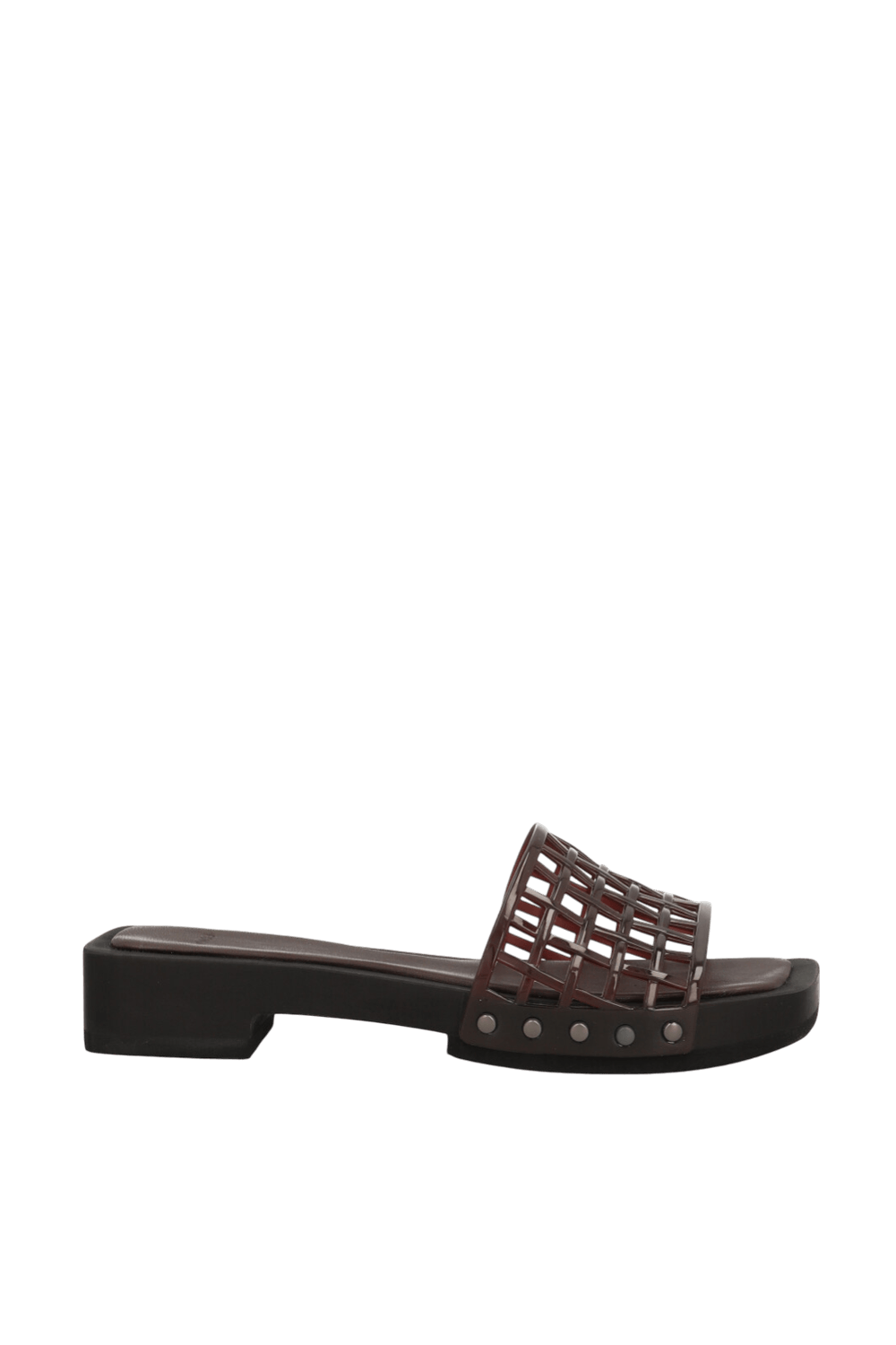 תמונה קידמית של כפכפי עץ