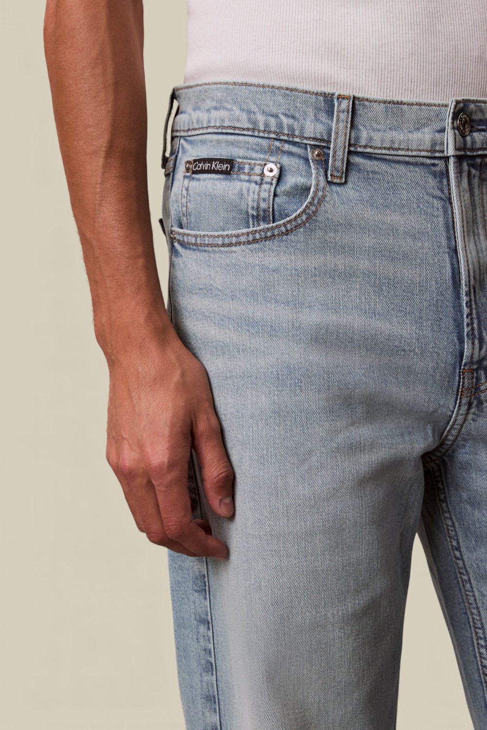 מכנסי ג'ינס 90 בגזרה ישרה