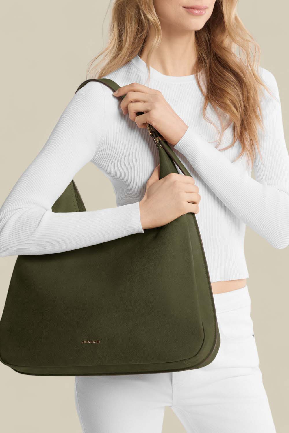 תמונת דוגמן קידמית של תיק כתף נוליטה לארג'