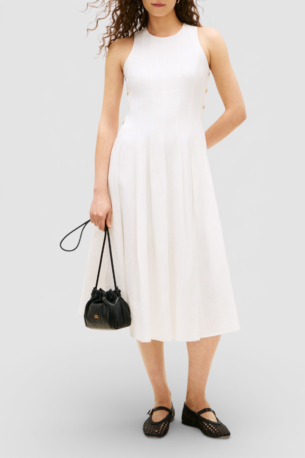 תמונת דוגמן קידמית של שמלת מידי